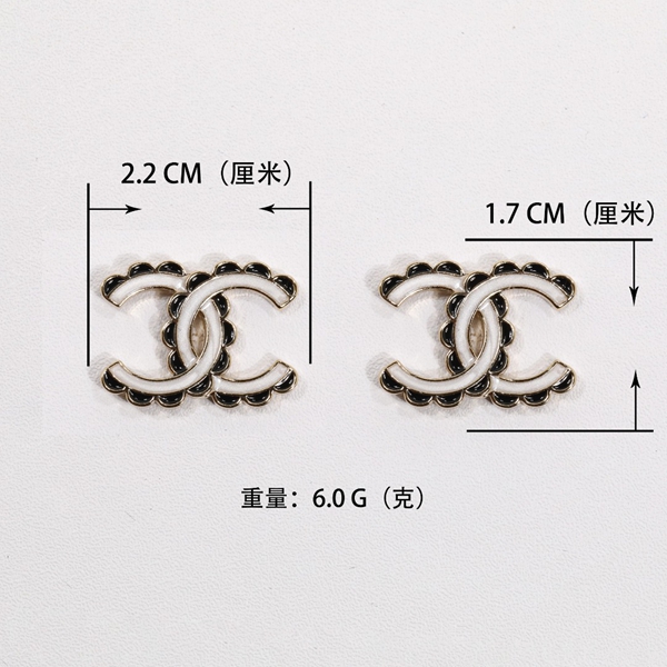 シャネルアクセサリー正面デザイン