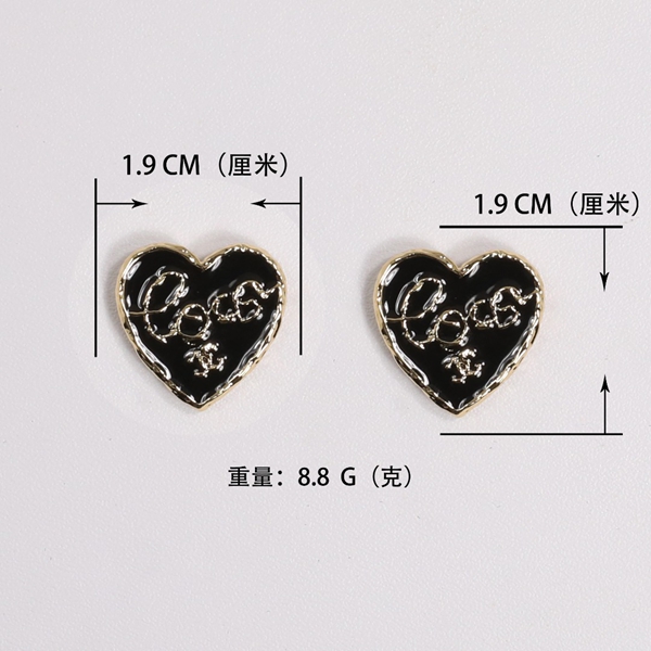 シャネルアクセサリー正面デザイン