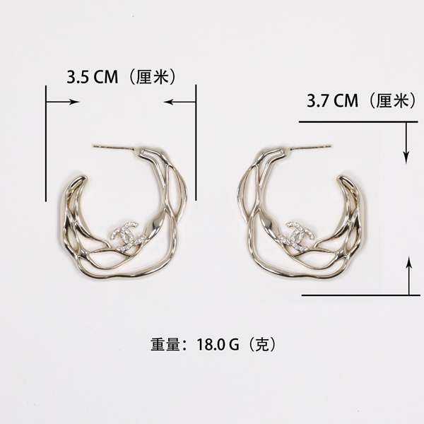 シャネルアクセサリー正面デザイン