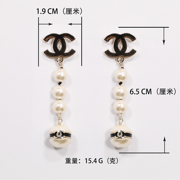 シャネルアクセサリー正面デザイン