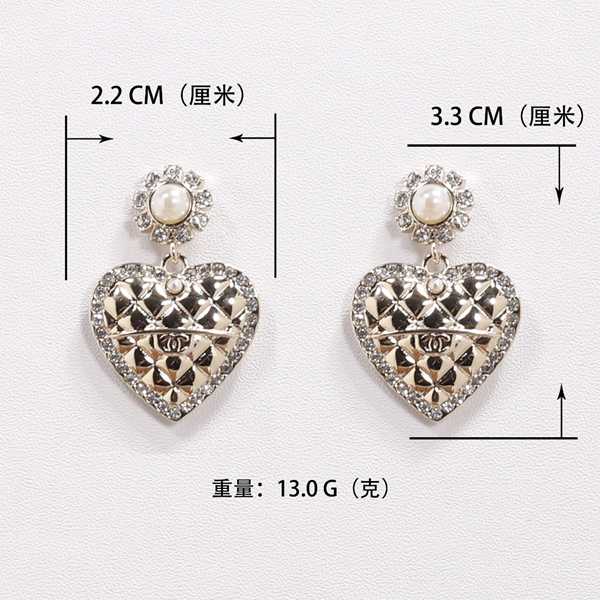 シャネルアクセサリー正面デザイン