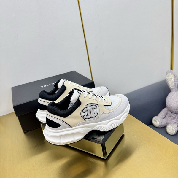 シャネル シューズ着用イメージ