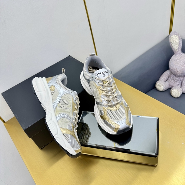 シャネル シューズ着用イメージ