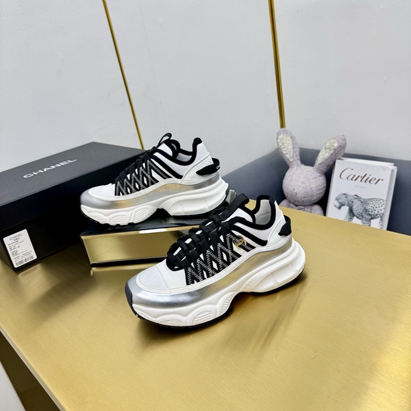 シャネル シューズ内部構造