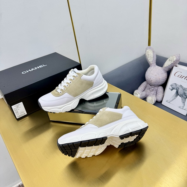 シャネル シューズ角部分ディテール