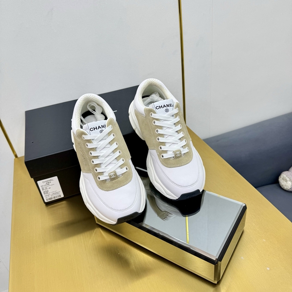 シャネル シューズ着用イメージ