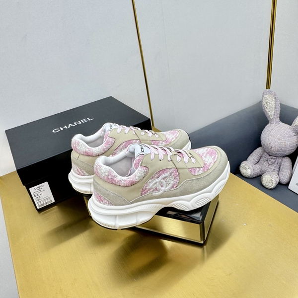 シャネル シューズ着用イメージ