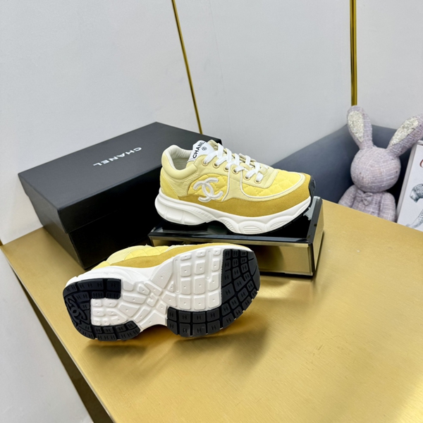 シャネル シューズ着用イメージ