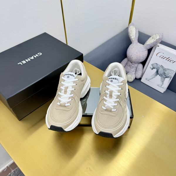 シャネル シューズ着用イメージ