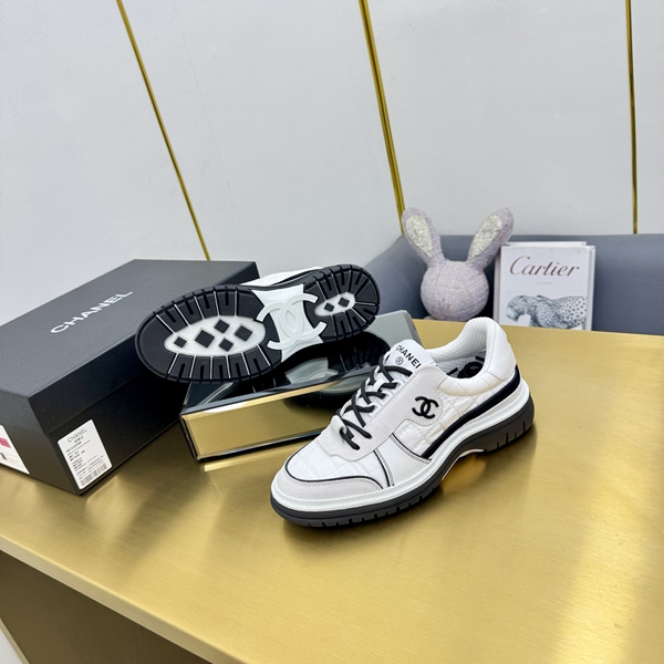 シャネル シューズ全体デザイン