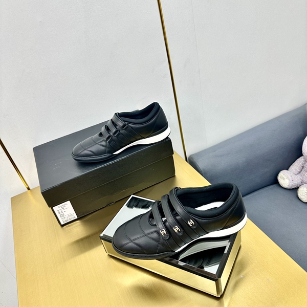 シャネル シューズ内部構造