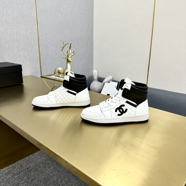 シャネル シューズ角部分ディテール