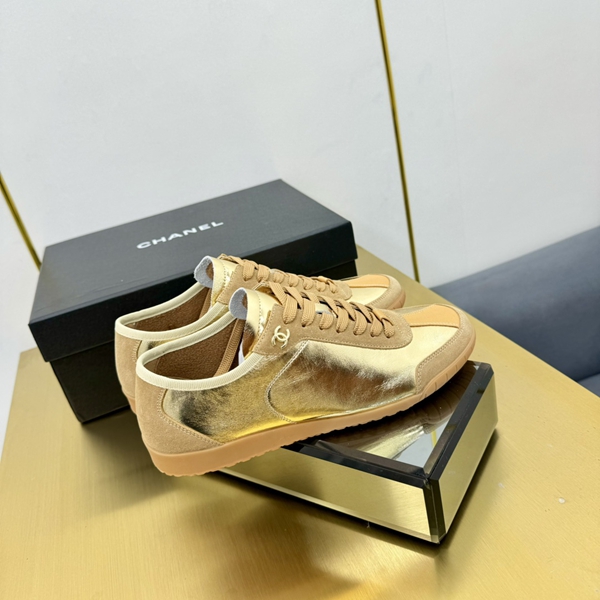 シャネル シューズ全体デザイン