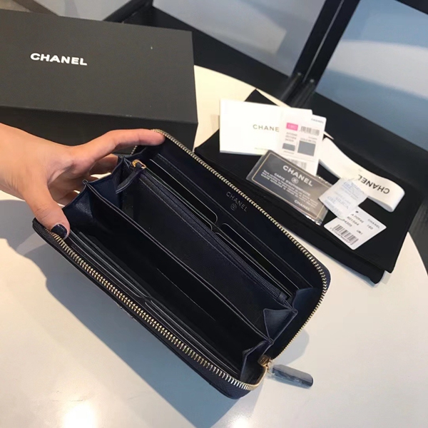 シャネル財布着用イメージ