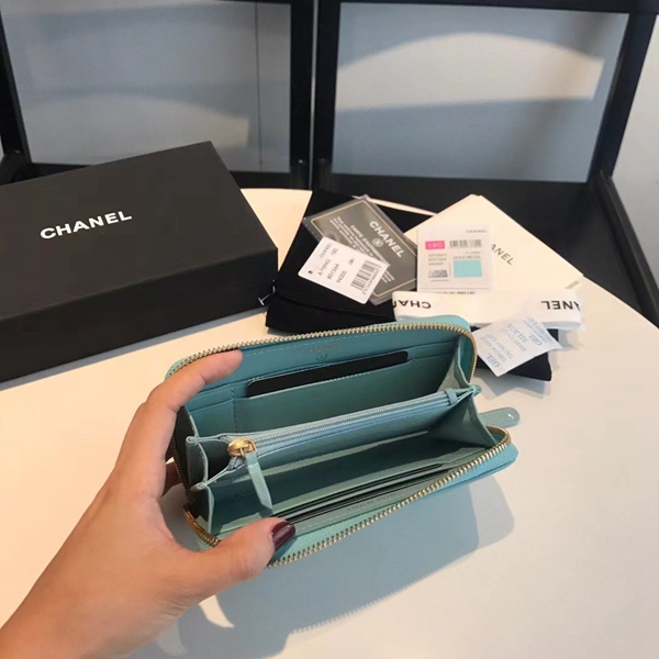 シャネル財布角部分ディテール