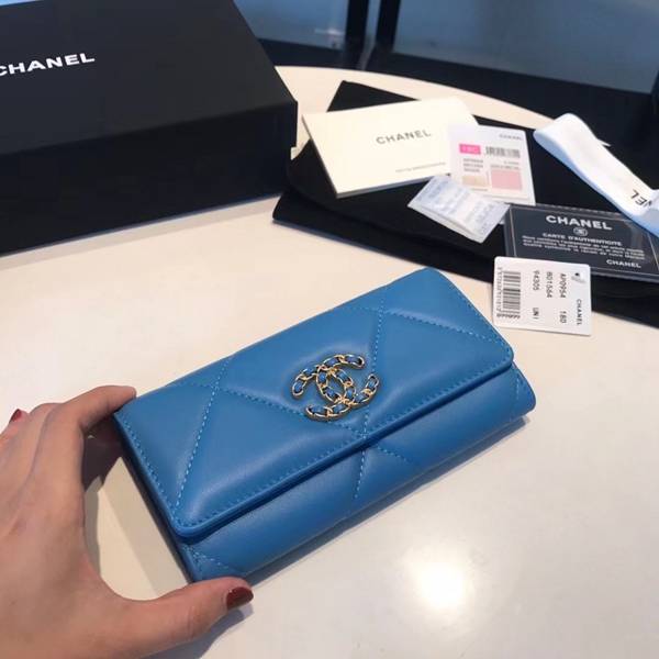 シャネル財布内部構造