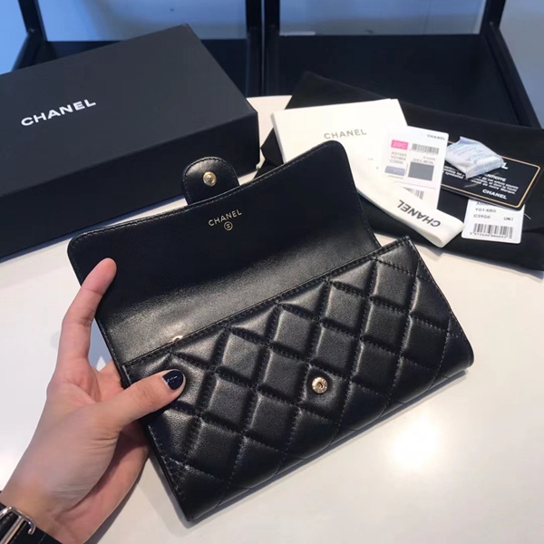シャネル財布素材ディテール