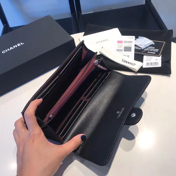 シャネル財布全体デザイン
