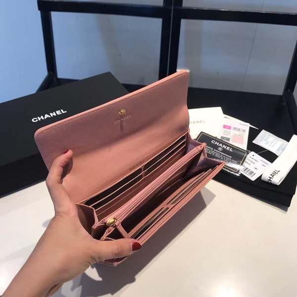 シャネル財布角部分ディテール