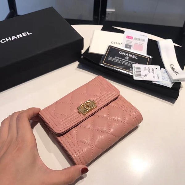シャネル財布内部構造