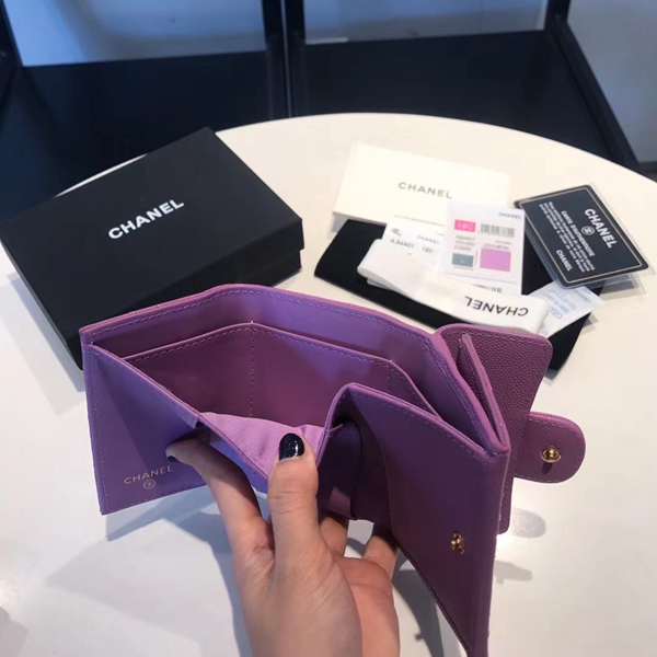 シャネル財布着用イメージ