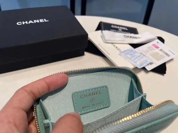 シャネル財布全体デザイン