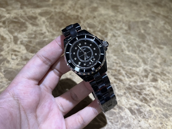 シャネル時計着用イメージ