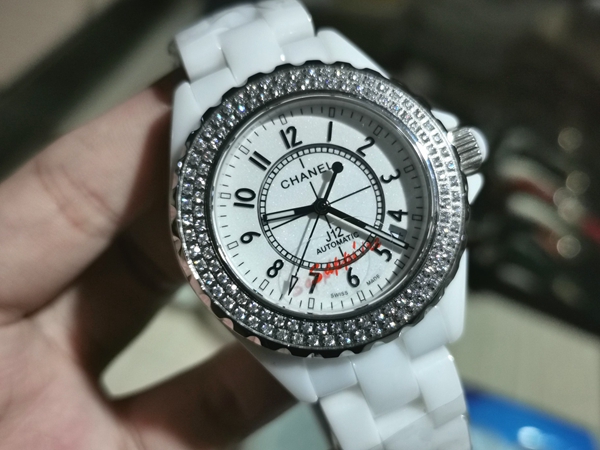 シャネル時計正面デザイン