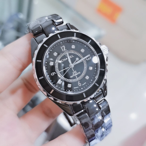 シャネル時計正面デザイン