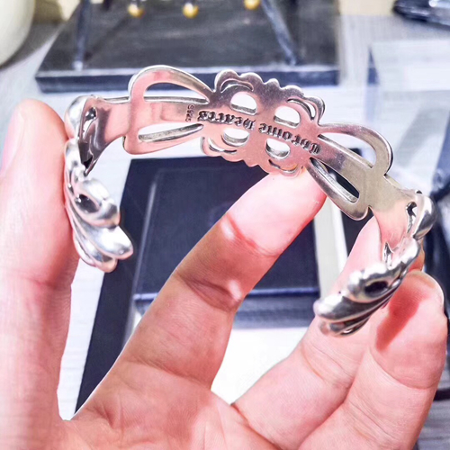 クロムハーツアクセサリー内部構造