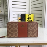 コーチ財布068