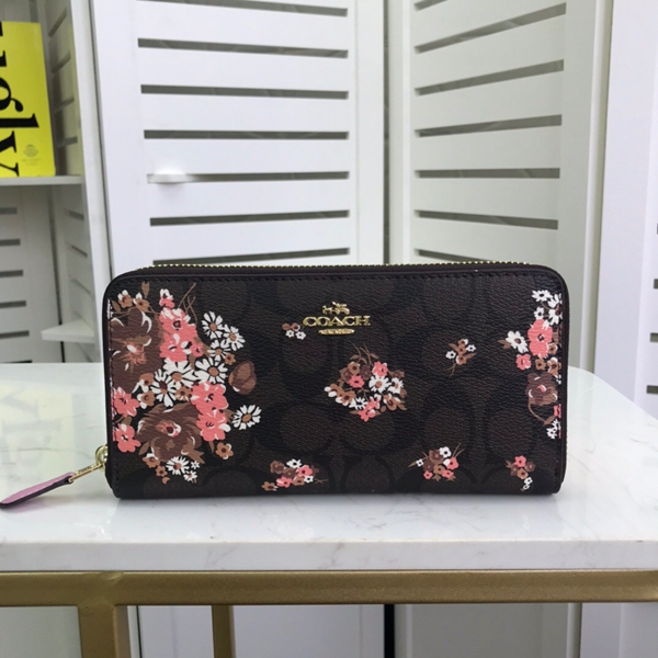 コーチ財布正面デザイン