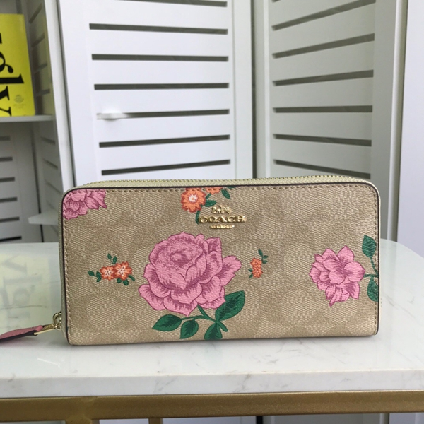 コーチ財布正面デザイン