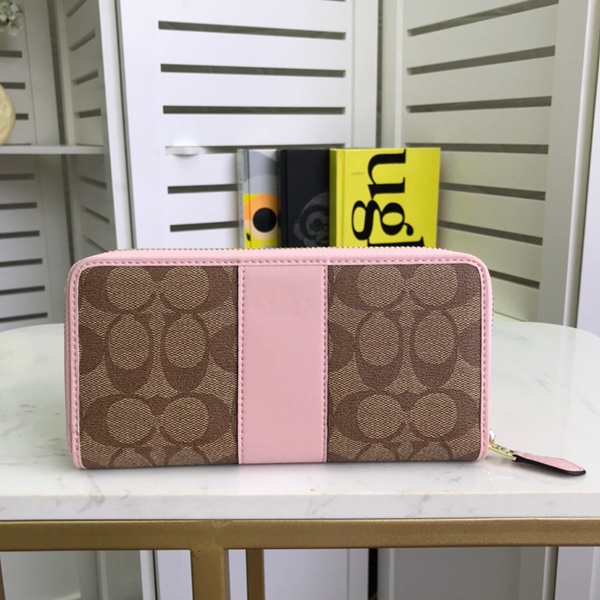 コーチ財布背面デザイン
