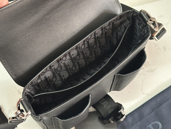 ディオールバッグ着用イメージ