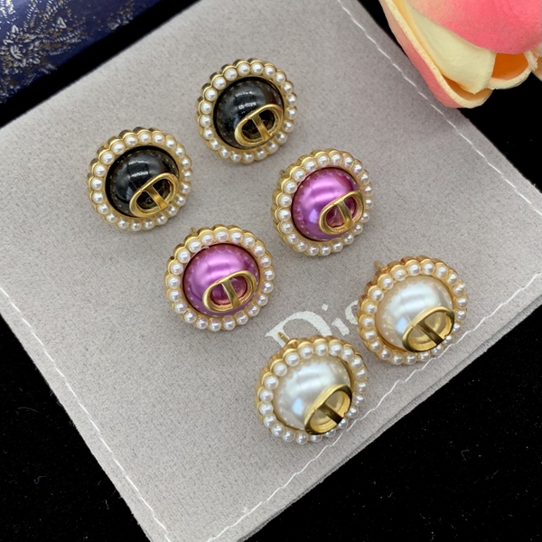 ディオールアクセサリー全体デザイン