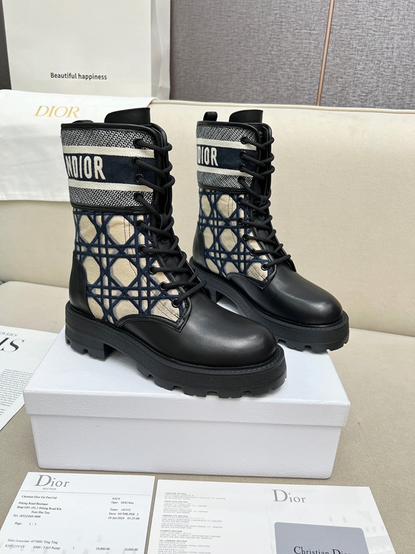 ディオール靴着用イメージ