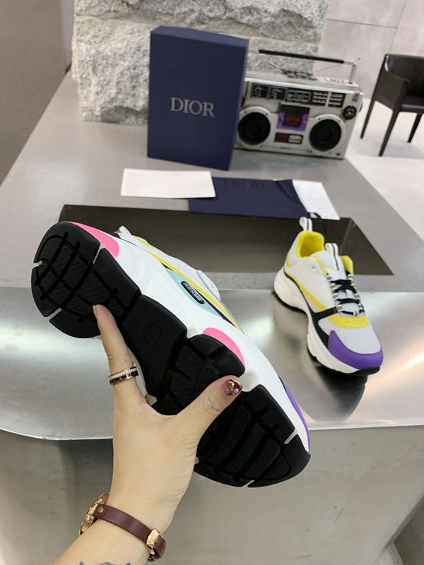 ディオール靴着用イメージ