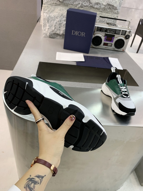 ディオール靴素材ディテール