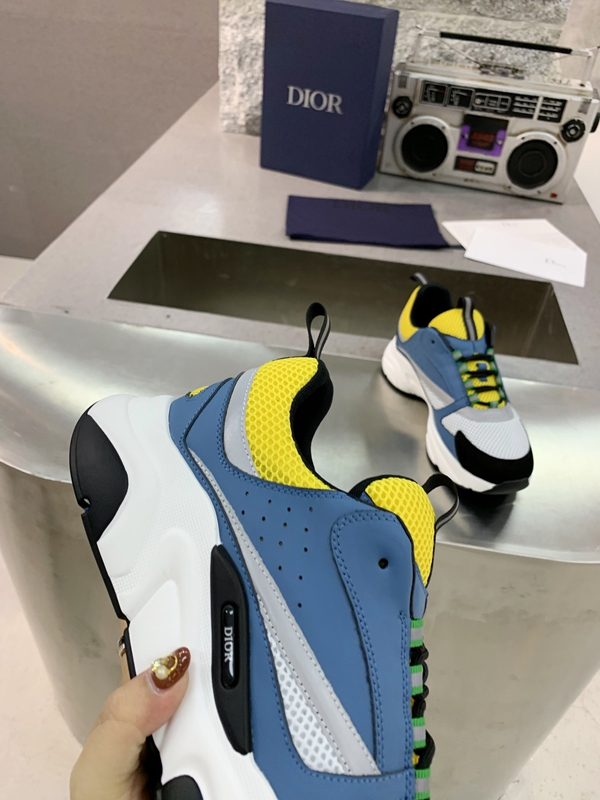 ディオール靴全体デザイン