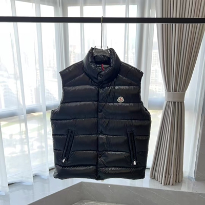 ハイクオリティダウンジャケット正面デザイン