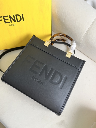 フェンディバッグ全体デザイン
