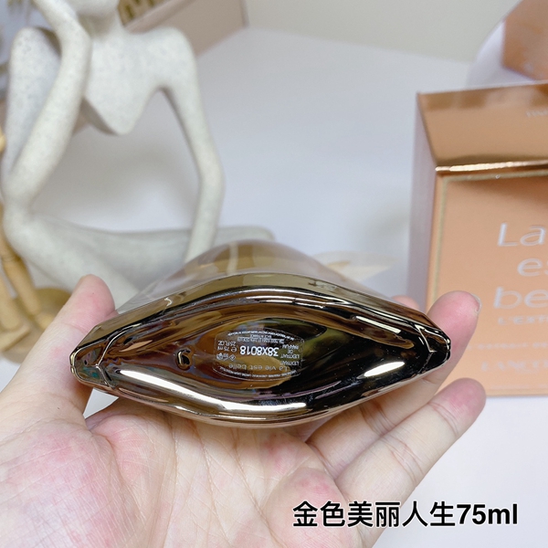 香水背面デザイン