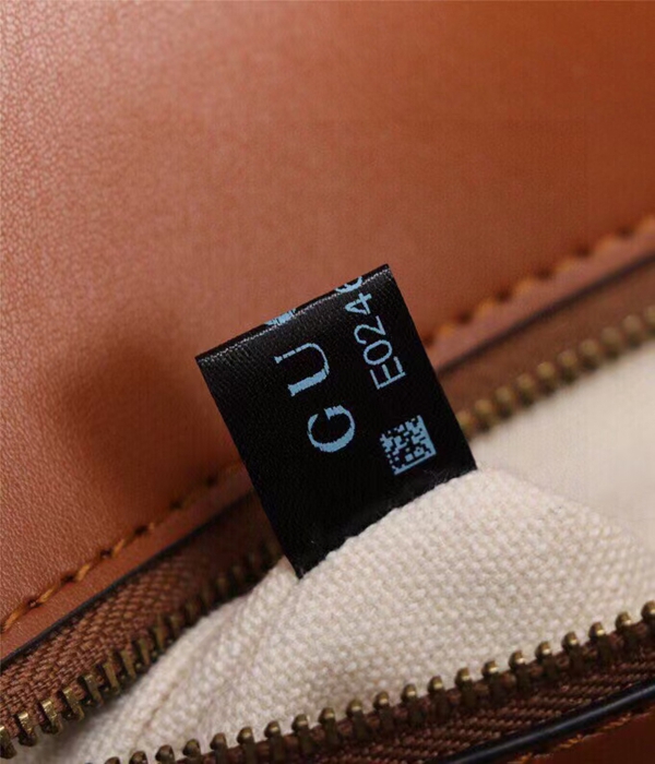 グッチバッグ角部分ディテール