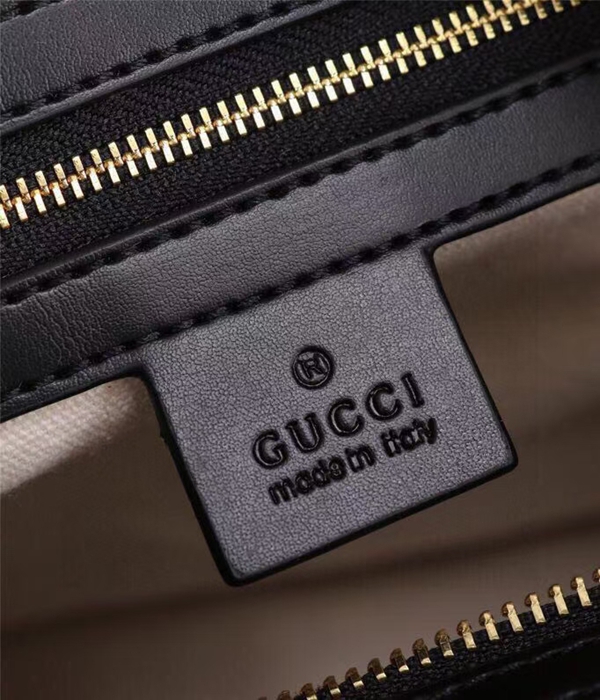 グッチバッグ着用イメージ