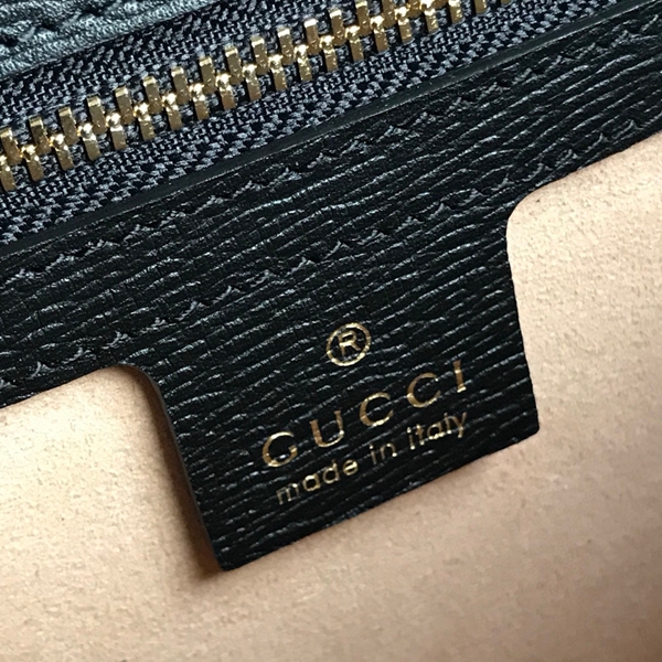 グッチバッグ着用イメージ