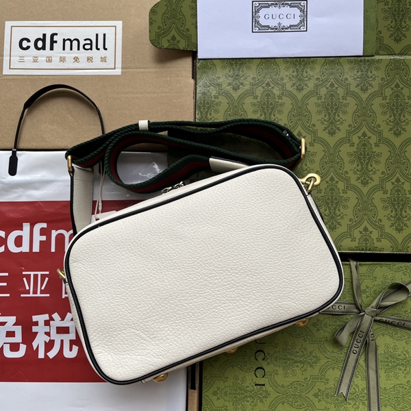 グッチバッグ背面デザイン