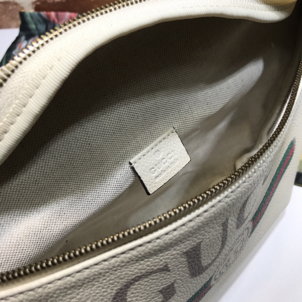 グッチバッグ着用イメージ