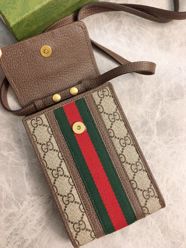 グッチバッグ素材ディテール