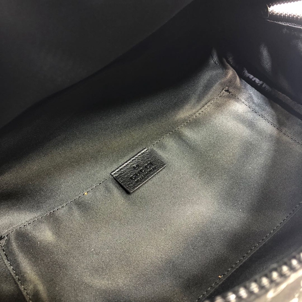 グッチバッグ着用イメージ
